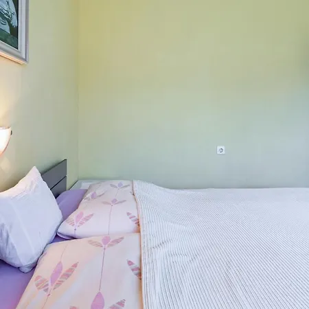 아파트 Barbat 4977a *