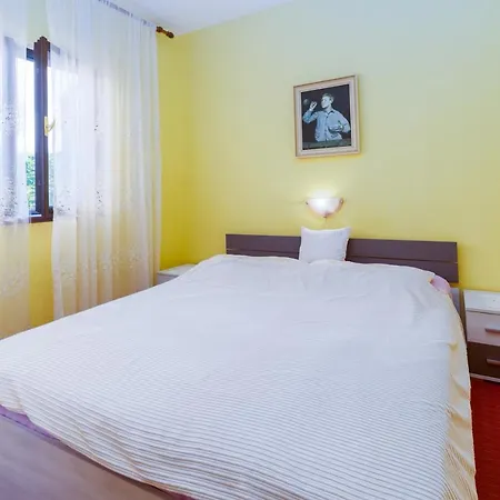 Barbat 4977a * Barbat na Rabu