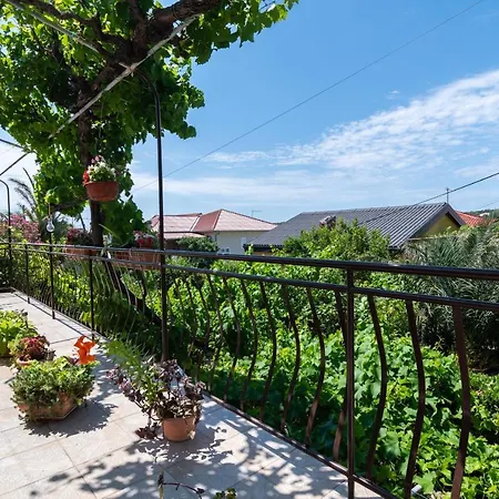Barbat 4977a Apartment